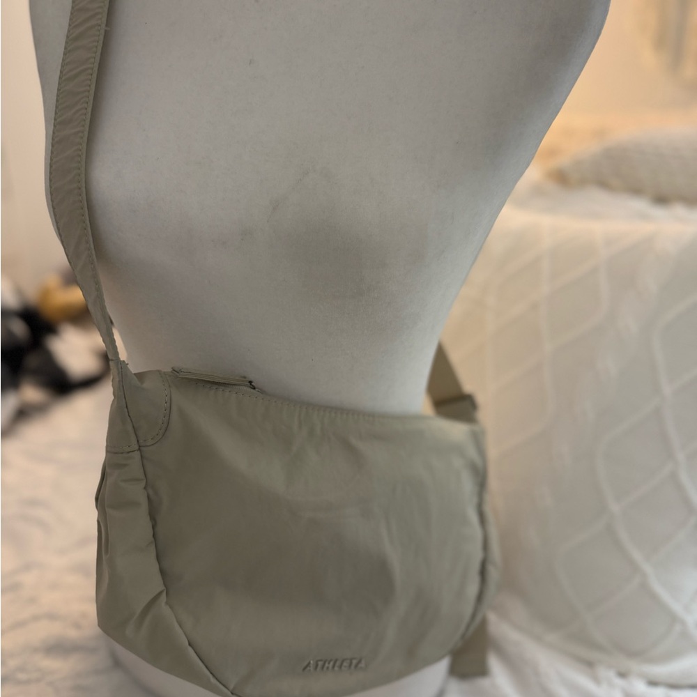 Athleta Tan Crossbody Bag - Picture 3 of 11